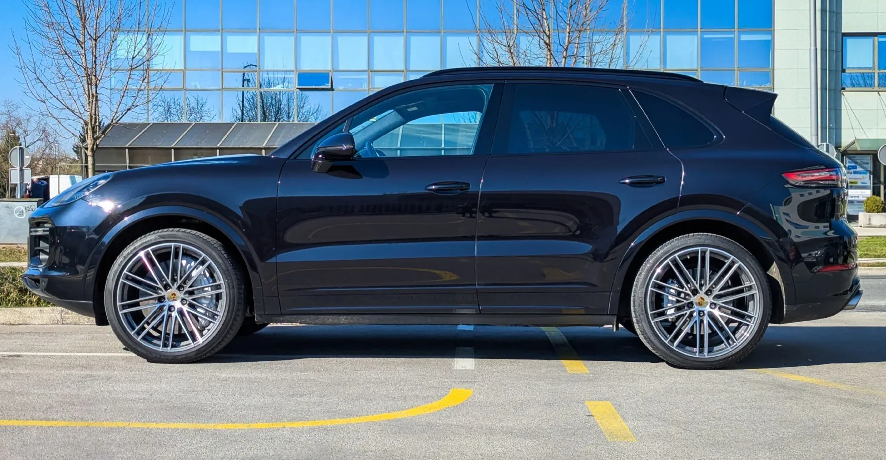 Zunanja slika - Porsche Cayenne - 4.0 Turbo Tiptronic PDCC PASM PDLS+ PA 01 2028 - 8