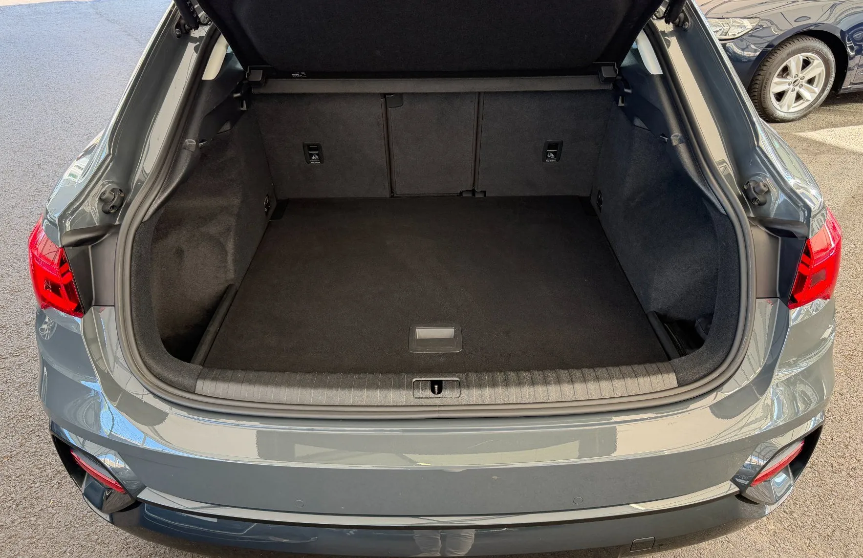 Zunanja slika - Audi Q3 - Sportback S LINE 35 TFSI S TRONIC - KAMERA - USNJE - LED - 11