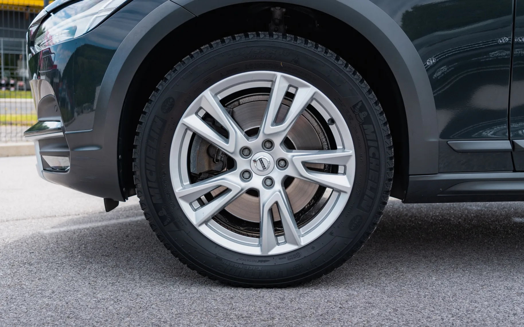 Zunanja slika - Volvo V90 - Cross Country D4 AWD Pro Avt. - 7