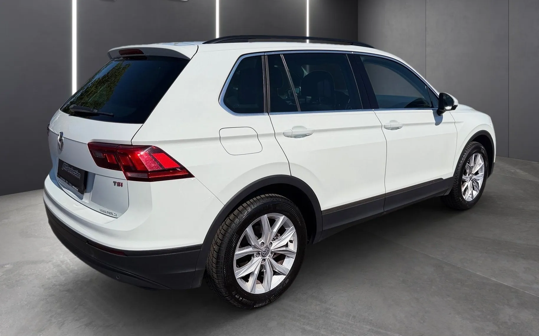 Zunanja slika - Volkswagen Tiguan - 1.4 TSI ACT BMT Comfortline-LED-ACC-PDC-Vzv.kamera - 3