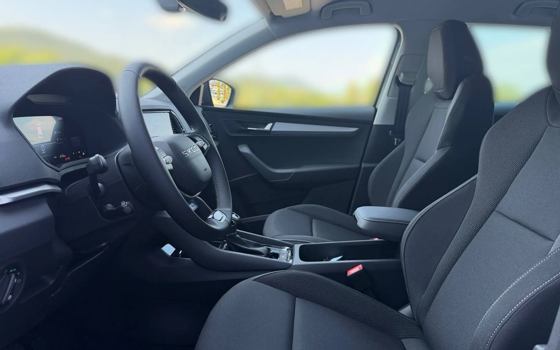 Notranja slika - Škoda Karoq - 2.0 TDI Edition DSG... - 7