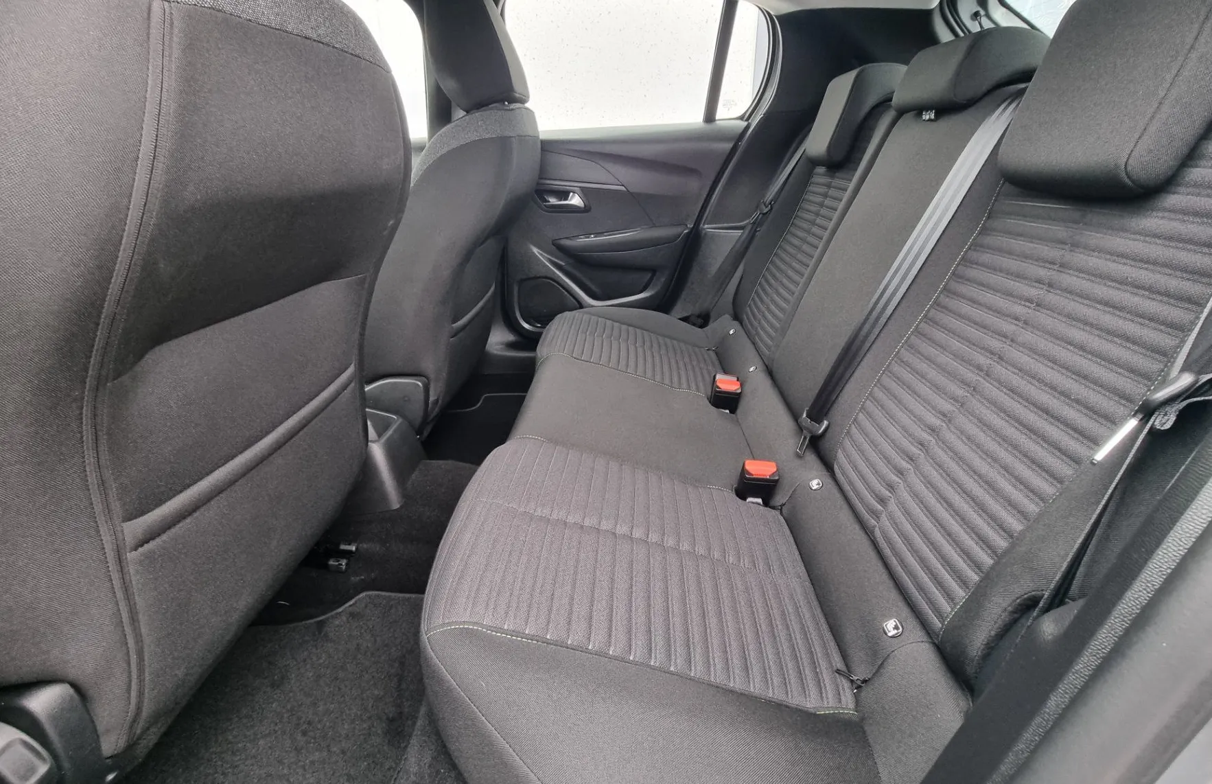 Zunanja slika - Peugeot 208 - 1.2 PureTech 75 Active - KOT NOVO - SAMO 25.027km - 10