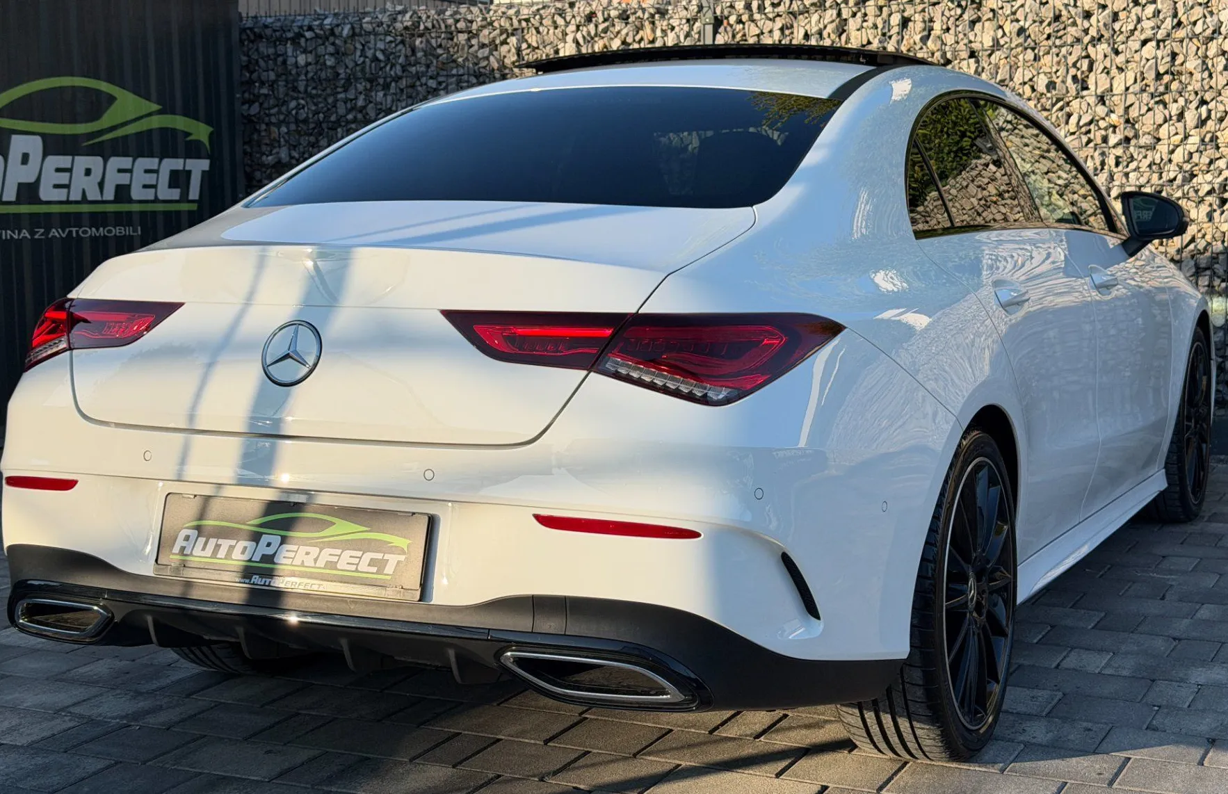 Zunanja slika - Mercedes-Benz CLA-Razred - 200|AMG LINE|COUPE|TOV.GAR|PANO|KAM|GR.SED - 6