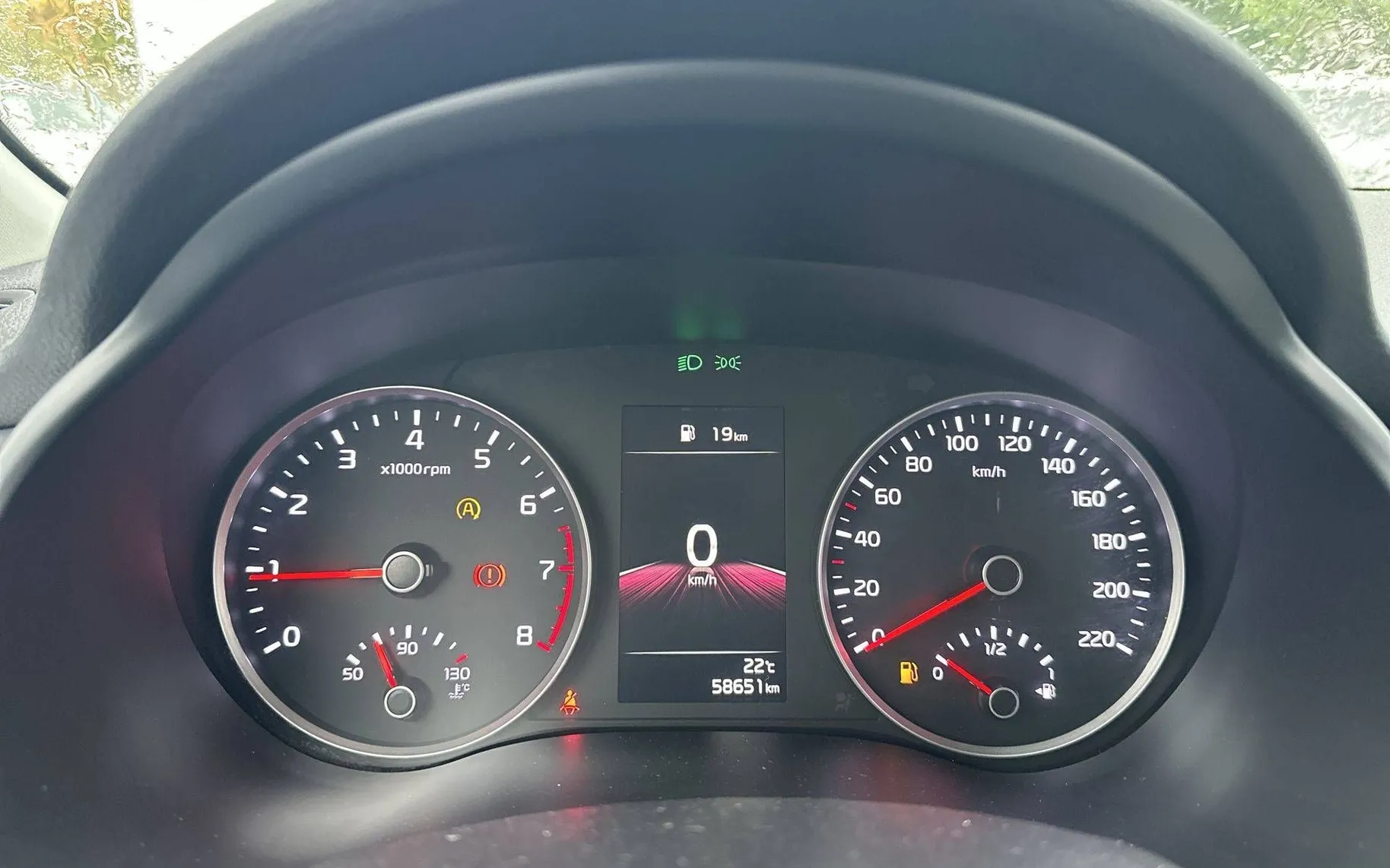 Notranja slika - KIA Stonic - 1.0 T-GDi EX Urban ISG - 15