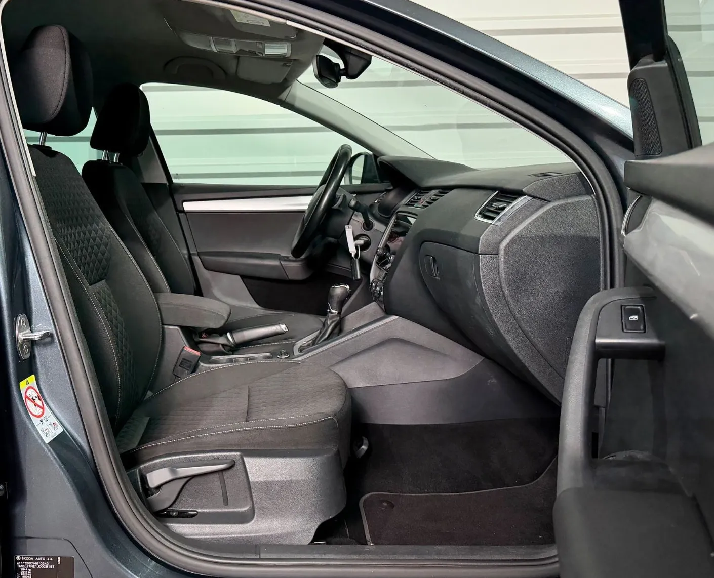 Zunanja slika - Škoda Octavia - 2.0 TDI - 110KW - DSG - PDC - NAVI ... - 12