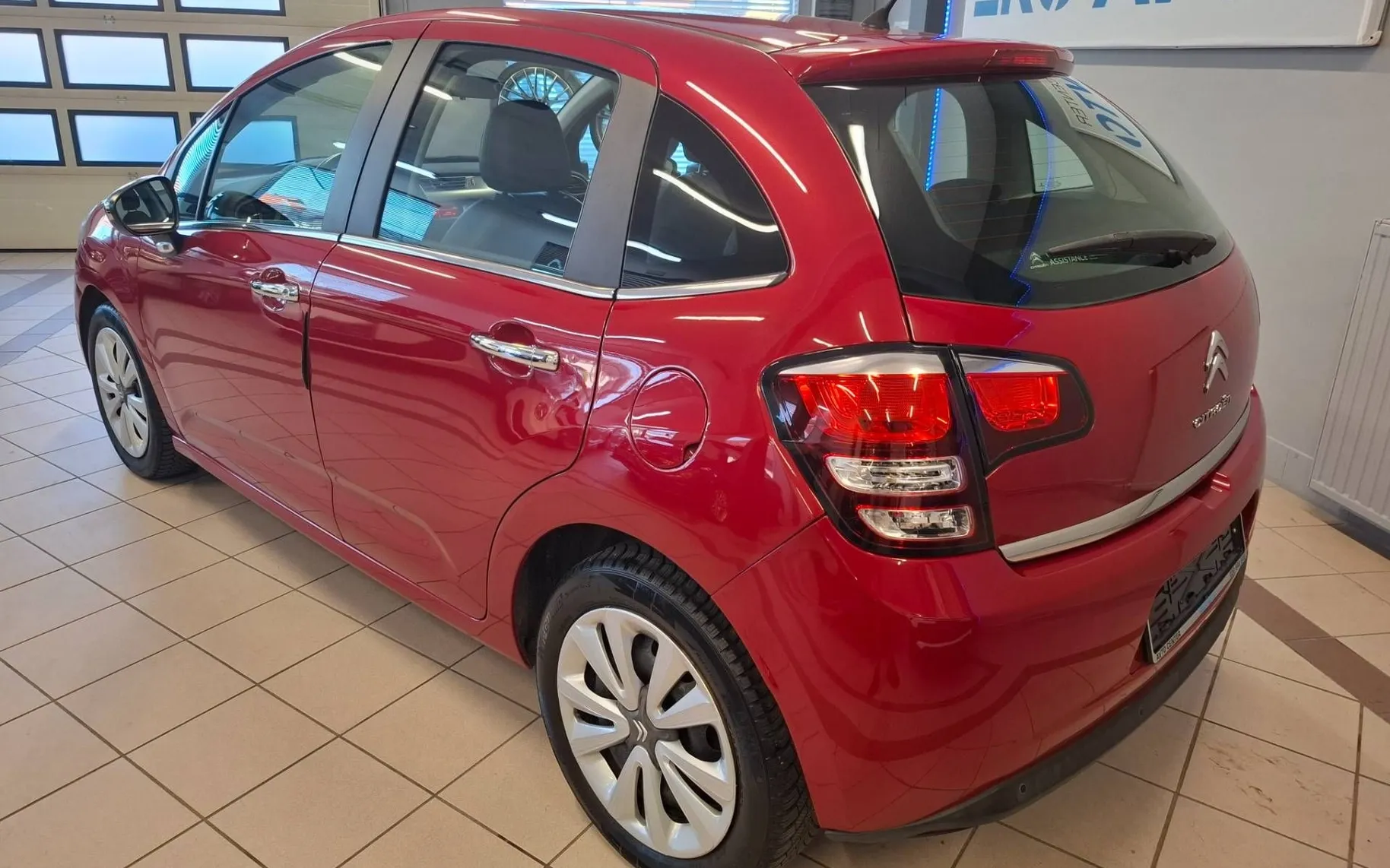 Zunanja slika - Citroën C3 - 1.2 VTi PureTech Exclusive KREDIT BREZ POLOGA - 3