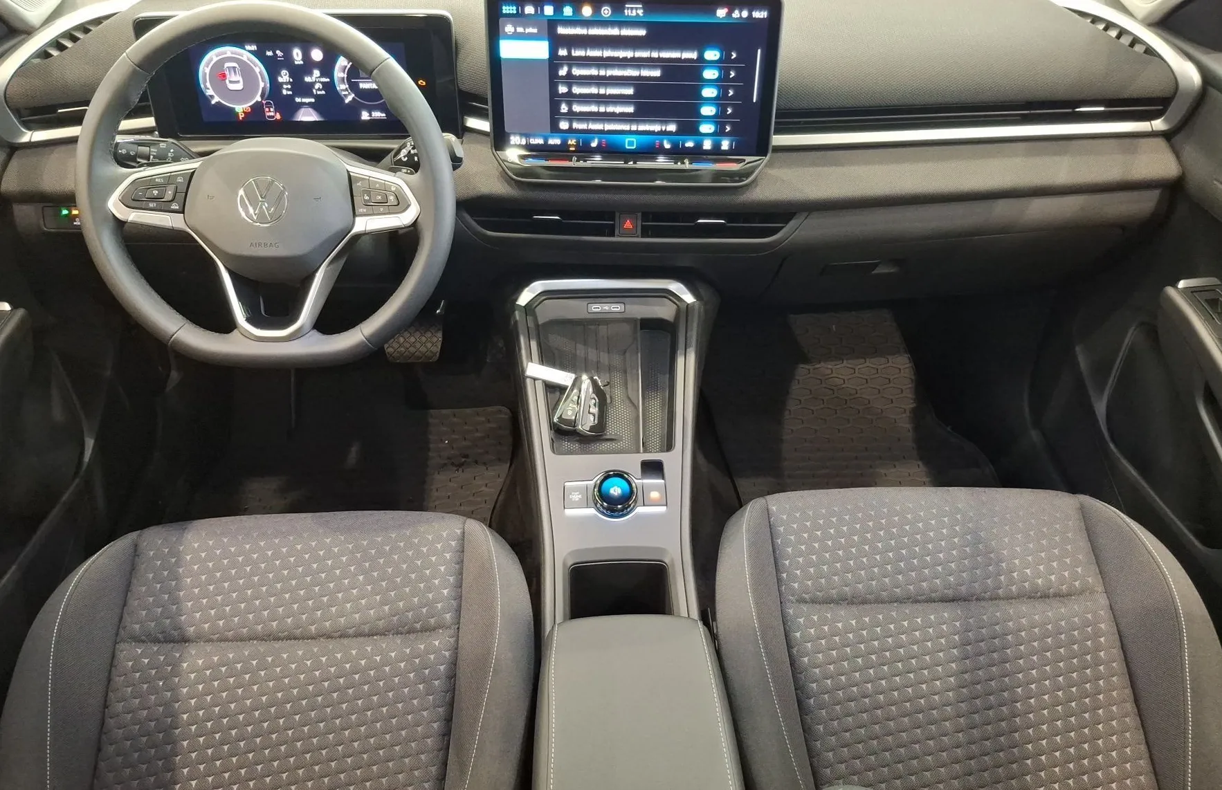 Zunanja slika - VW T-Roc - 1.5 eTSI Life DSG - 9