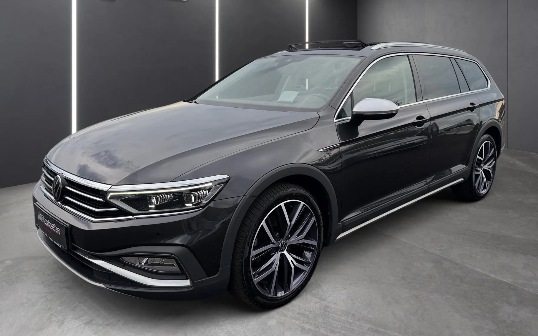 Zunanja slika - Volkswagen Passat Alltrack - 4motion 2.0 TDI DSG-Panorama-Keyless-HeadUp-Kame - 1