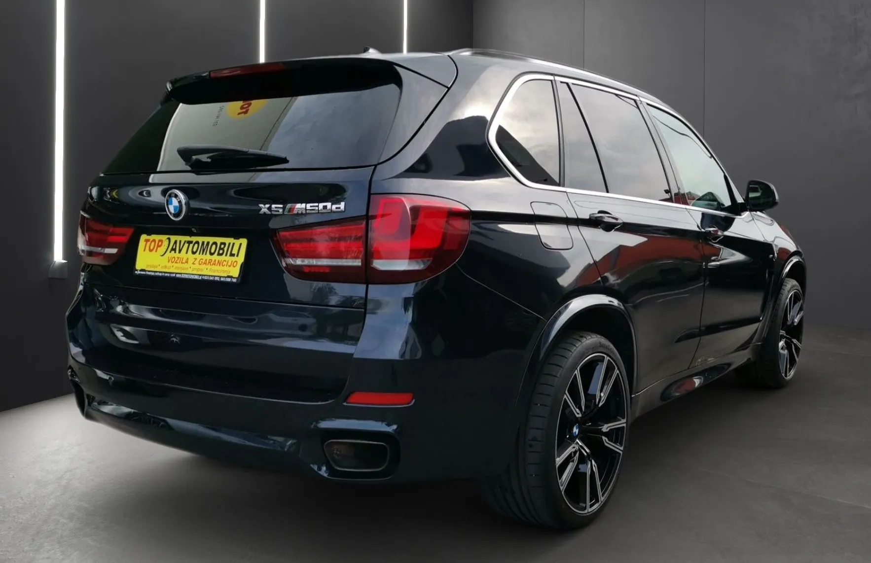 Zunanja slika - BMW X5 - serija : M50d FULL LED SOFT CLOSE HEAD-UP HARMAN KARDON KAM - 6