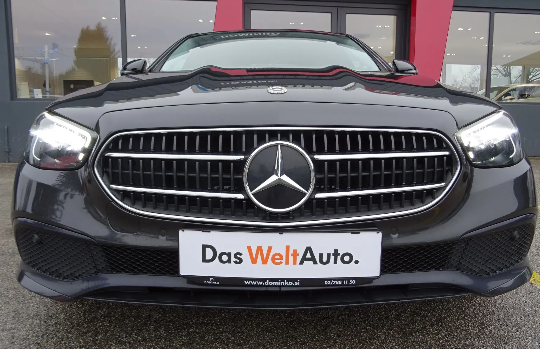 Zunanja slika - Mercedes-Benz E-Razred - E 220 d 9G TRONIC 200KM - LED - NAVI - 18 COL - - 2