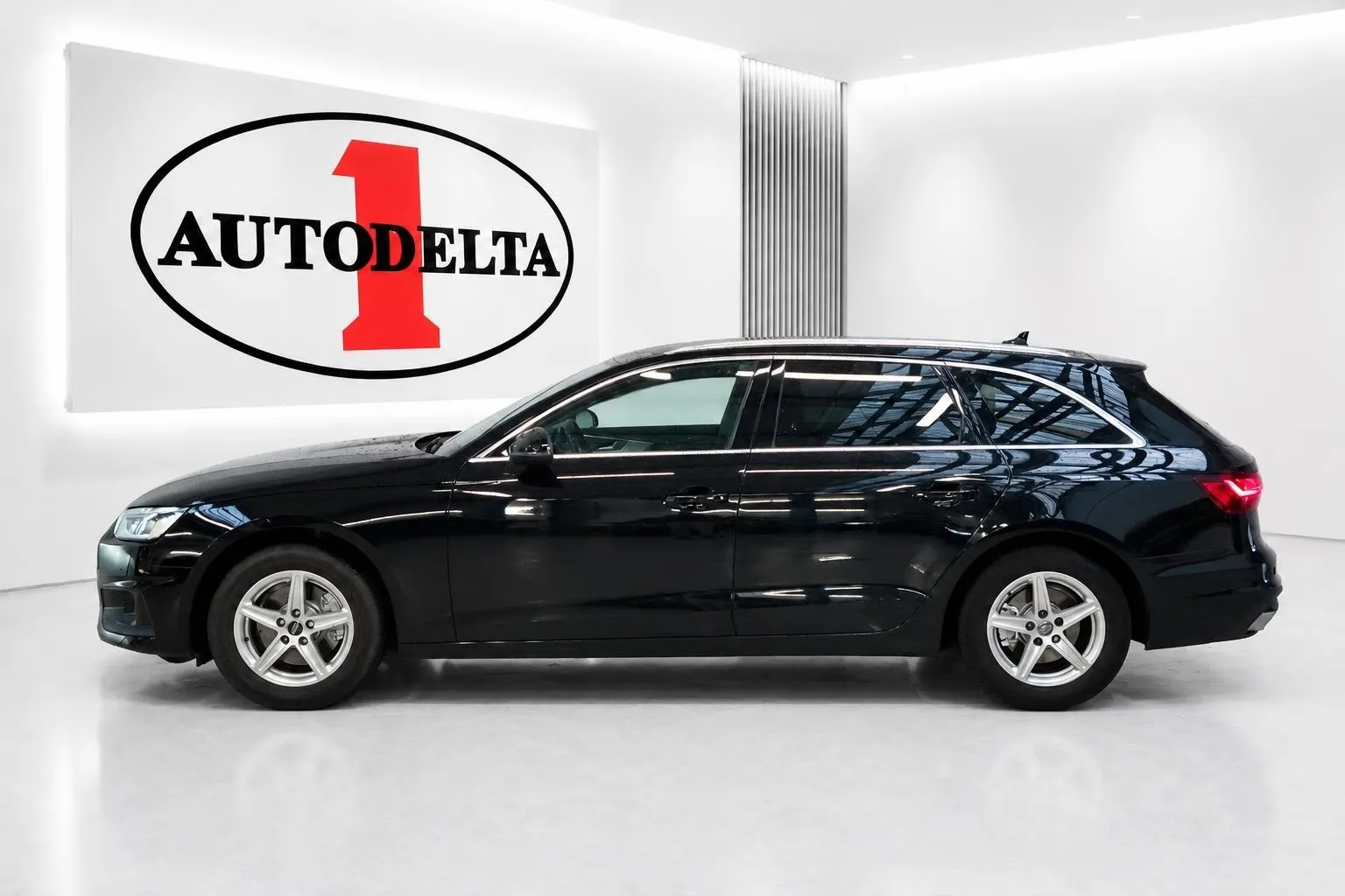 Zunanja slika - Audi A4 Avant - 30 TDI S tronic - 3