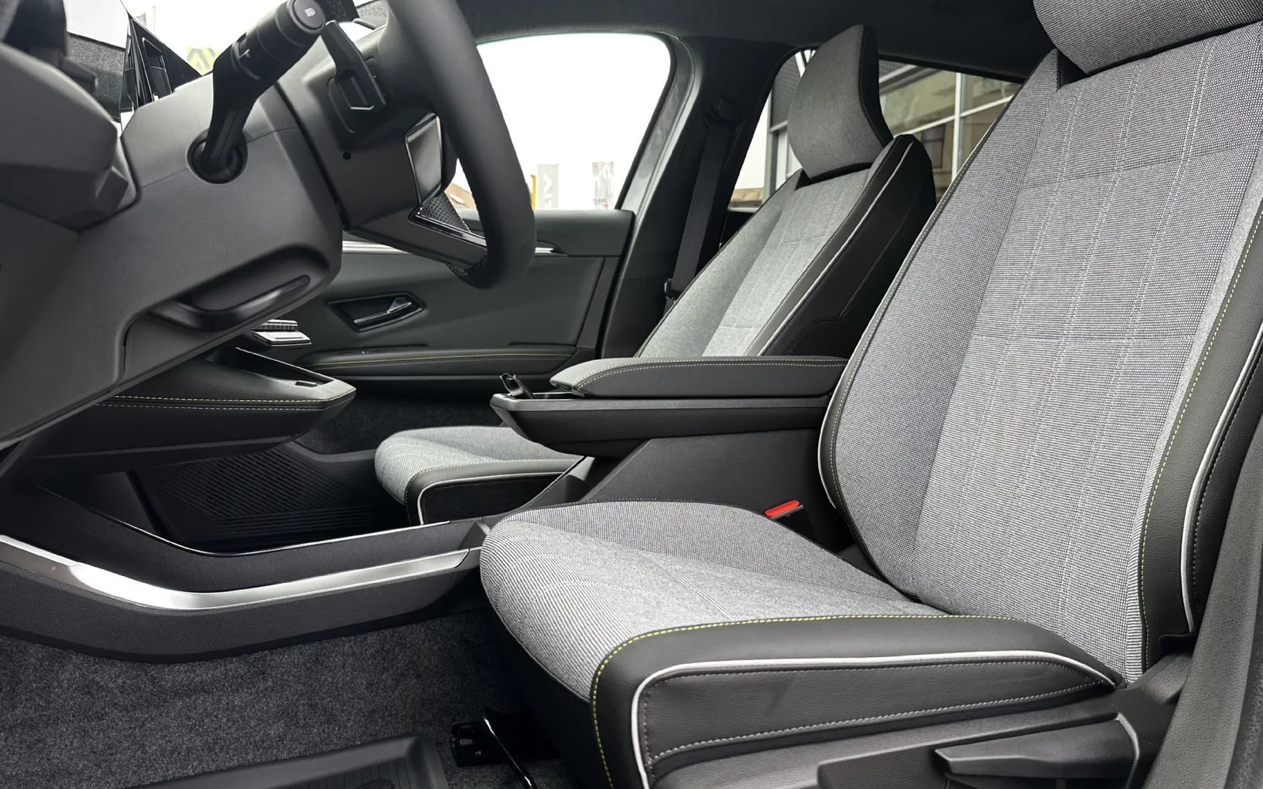Zunanja slika - Renault Scénic - Scenic Techno E-Tech Electric 170 Comfort range - 7