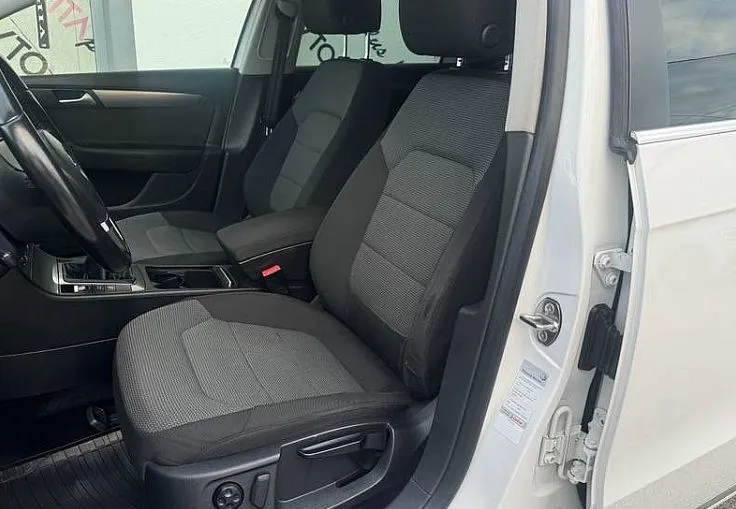 Zunanja slika - Volkswagen Passat - Variant 2.0 TDI BlueM.Tech. Comfortline Tempomat Pdc Navi - 10