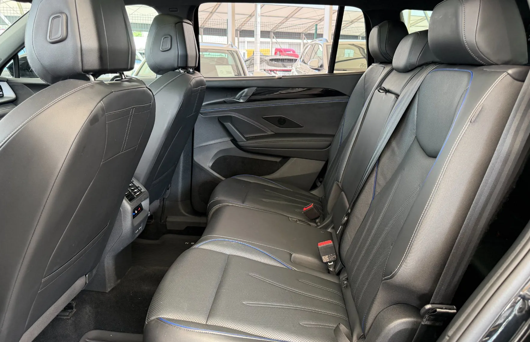 Zunanja slika - Volkswagen Tayron - 4JOY 2.0TDI DSG 4M|SLO|1.LAS.|PANO|7SEDEŽEV|360 - 11