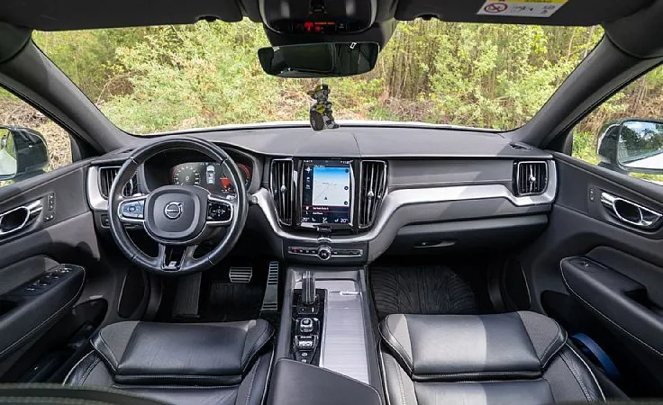Zunanja slika - Volvo XC60 - T8 AWD Rech. Twin Eng. R-Design - 360 - Panorama - 9