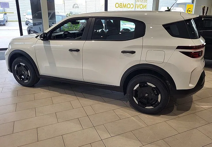 Zunanja slika - Opel Frontera - 1.2 MHEV TURBO 100KW EDITION DCT - VELENJE - 4