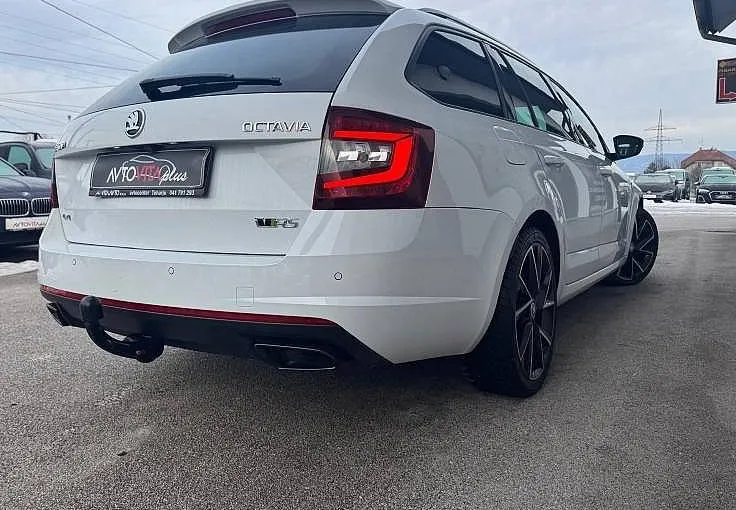 Zunanja slika - Škoda Octavia - RS 2.0 TDI DSG  kW 4X4 Virtual Navi Radar Kamera . - 6