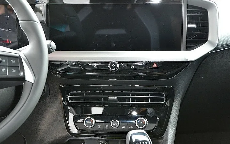 Zunanja slika - Opel Mokka - 1.2 TURBO 100KW EDITION-AKCIJA - 9