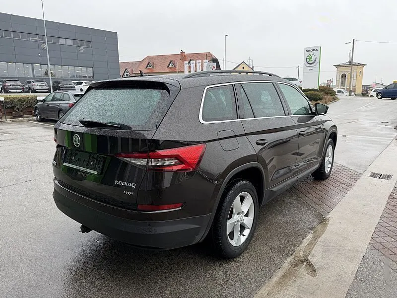 Zunanja slika - Škoda Kodiaq - Ambition 2.0 TDI 110kW 4X4- SLO. - VELIK SERVIS - - 7