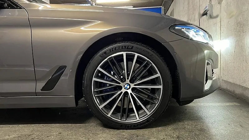 Zunanja slika - BMW Serija 5 - 540d xDrive - MAX OPREMA - 1.LASTNIK - - 7