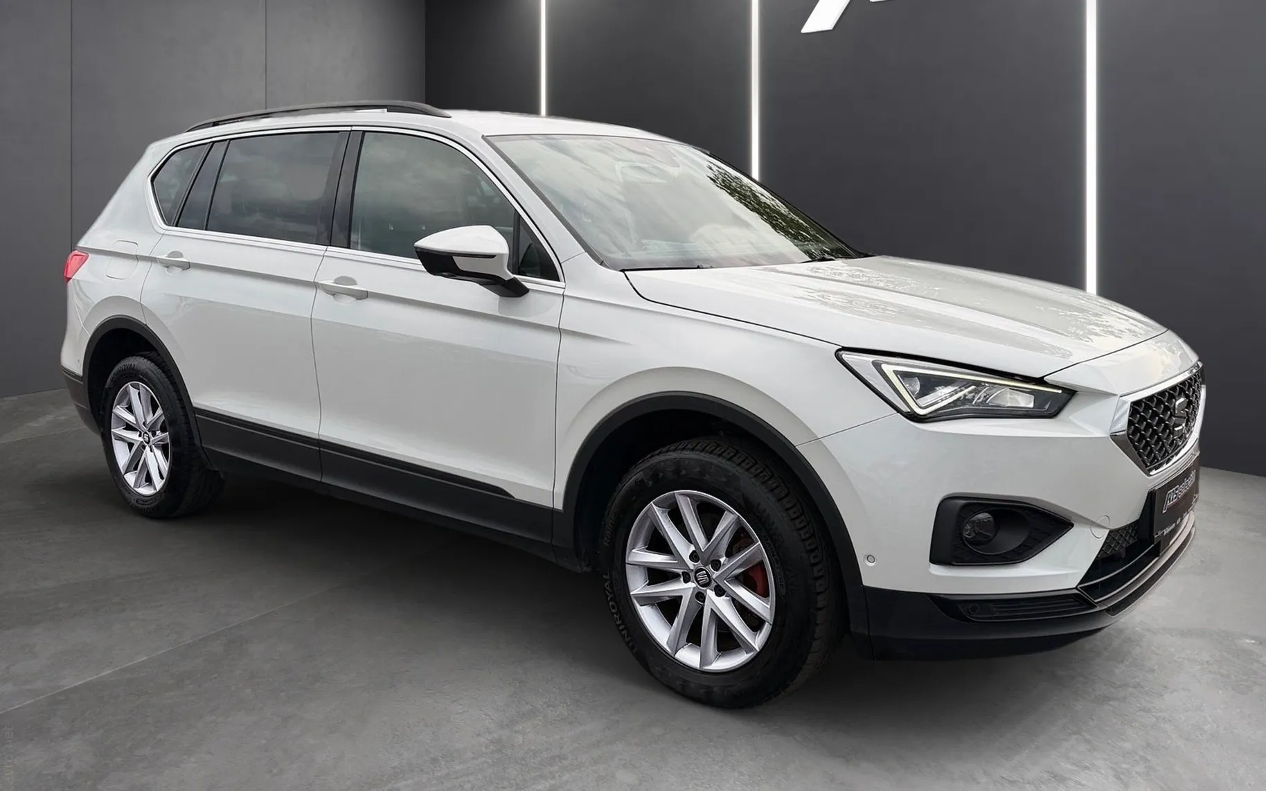 Zunanja slika - Seat Tarraco - 2.0 TDI DSG 4Drive-Vlečna kljuka-Full LED-Webasto - 2
