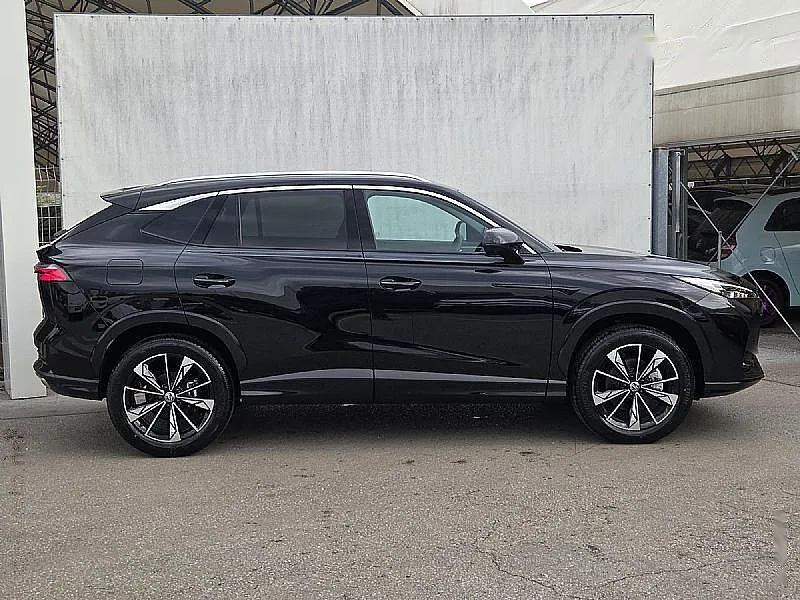 Zunanja slika - MG HS - Luxury 1.5T-GDI Avt + ZIMSKE PNEVMATIKE - 4