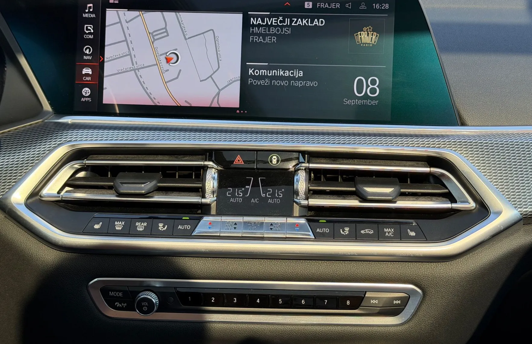 Zunanja slika - BMW X5 - serija : xDrive30d Avt. M-Optik |KLJUKA|H K|HUD|KAM|PANO| - 13