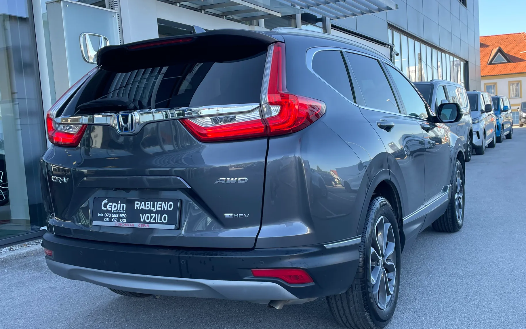 Zunanja slika - Honda CR-V - Hybrid-AWD-2.0-EXECUTIVE-e-CVT-ACC-LED-SLO-TOP - 9