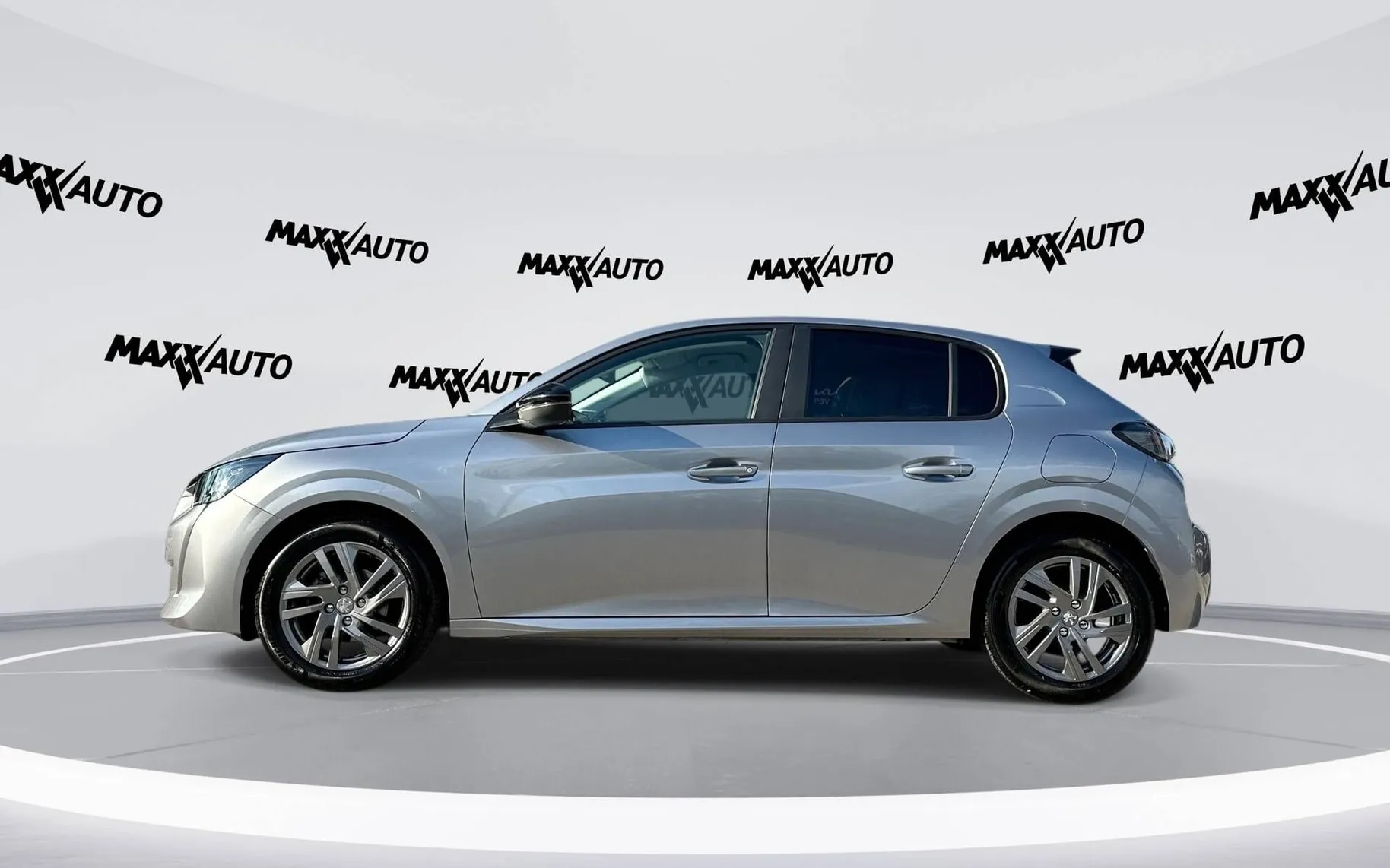 Notranja slika - Peugeot 208 - 1.2 PureTech 75 S S Active - 8