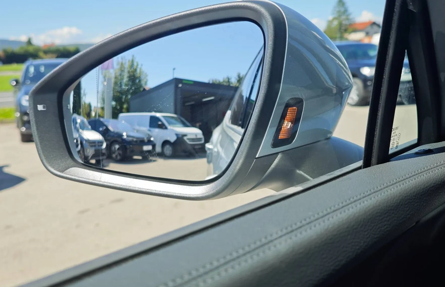 Zunanja slika - Volkswagen Tayron - 1.5 eTSI DSG 4ALL 110kW 7 sedežev |KOT NOV| - 17