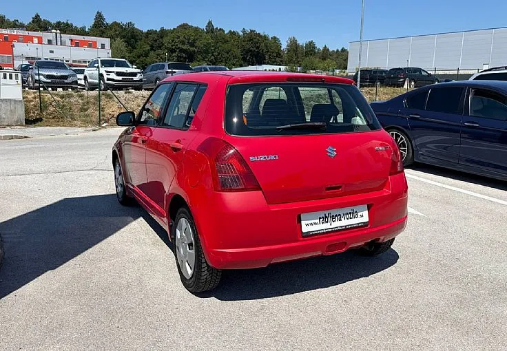 Zunanja slika - Suzuki Swift - 1.3 GLX ZELO LEPO OHRANJENO - 7