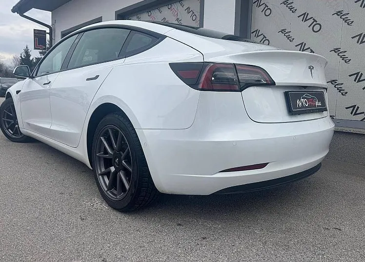 Zunanja slika - Tesla Model 3 - 3   RWD SLO PRVI LASTNIK ODBITEK DDV LPF - 6