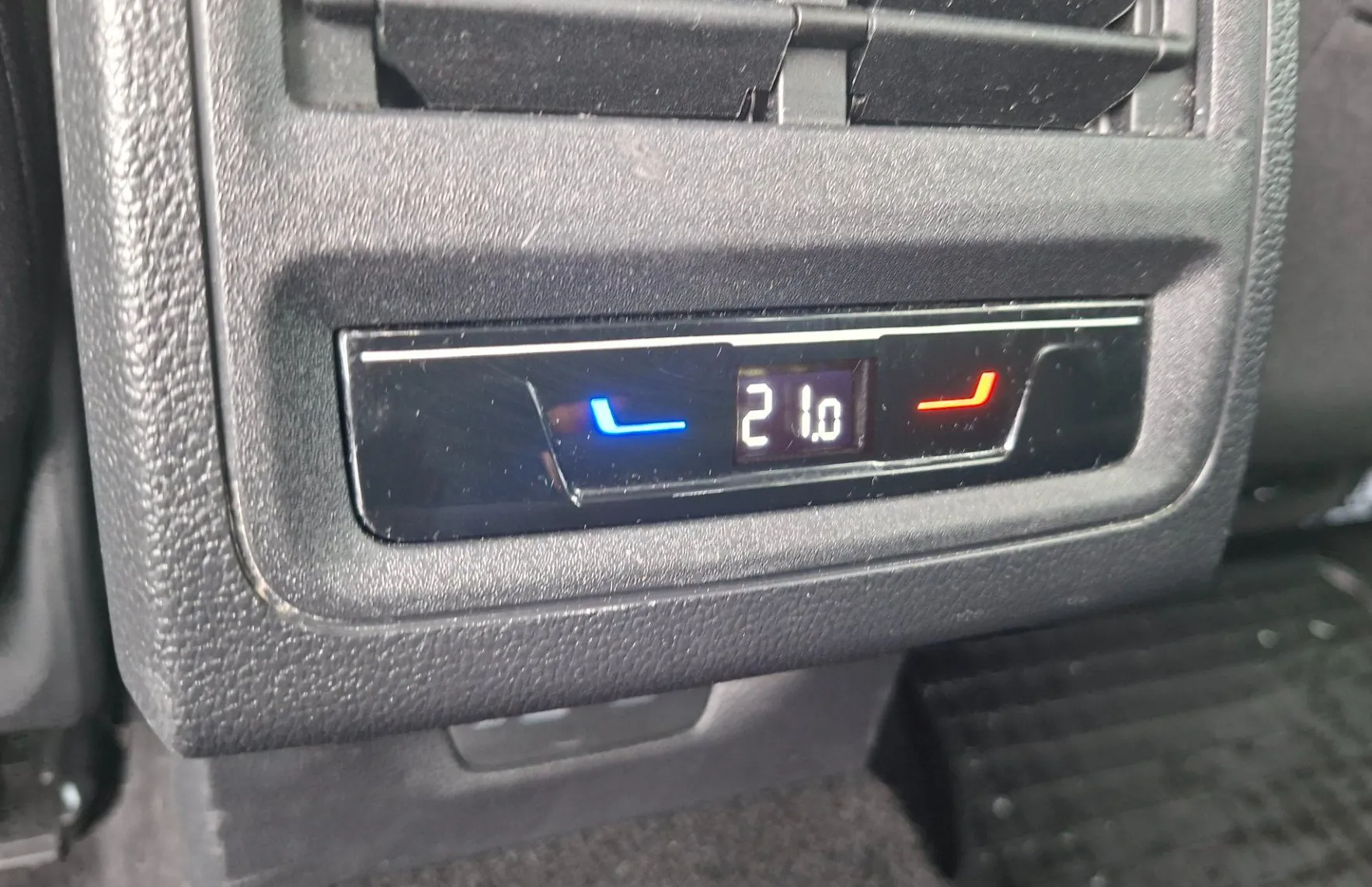 Zunanja slika - Volkswagen Golf - Variant 2.0 TDI Life - 15