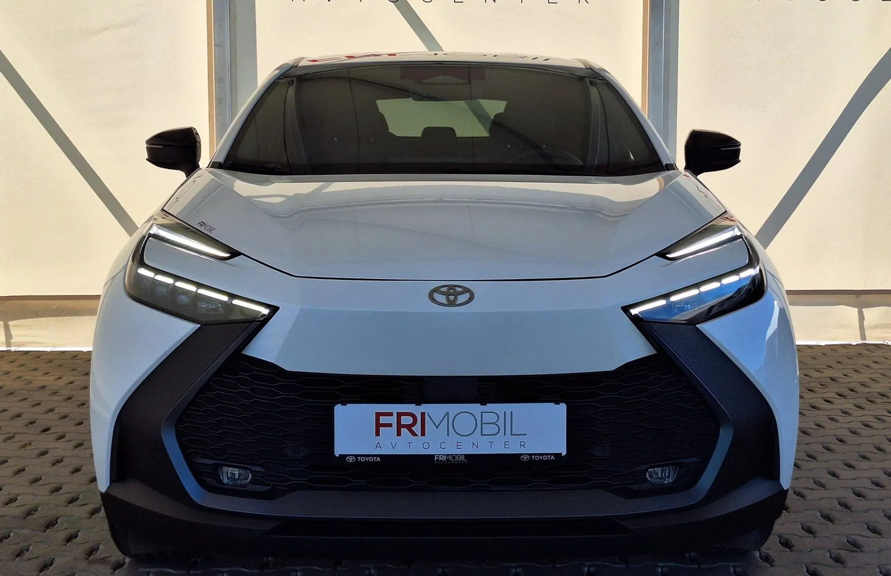 Zunanja slika - Toyota C-HR - Hybrid 1.8 C-LUB Tech Avt. - 5