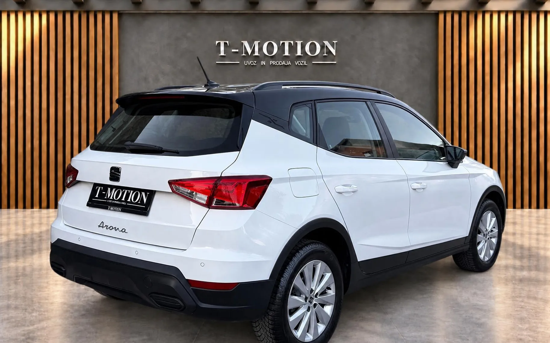 Zunanja slika - Seat Arona - 1.0 TSI|110ks|1.lastnica|SLO|kot nov|FINANCIRANJE - 3