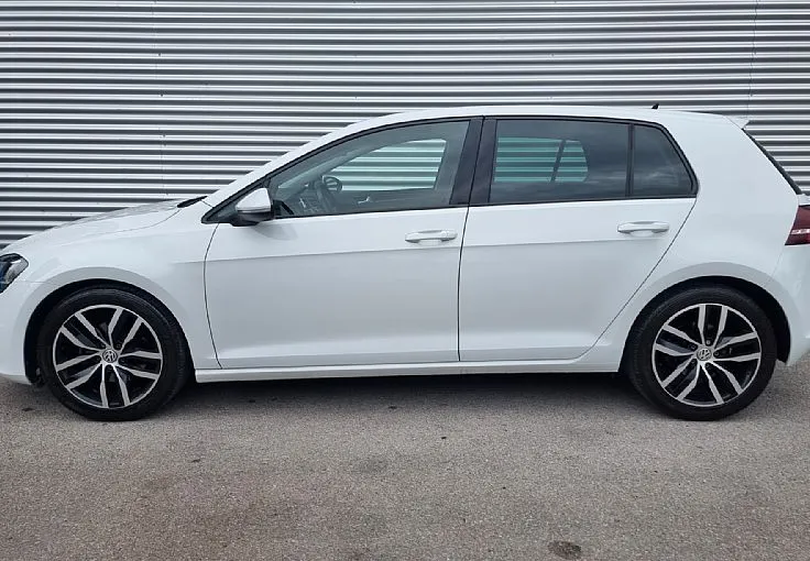Zunanja slika - Volkswagen Golf - 2.0 TDI-HIGHLINE-KEYLESS-2X LED+XENON-NAVI-PDC - 2