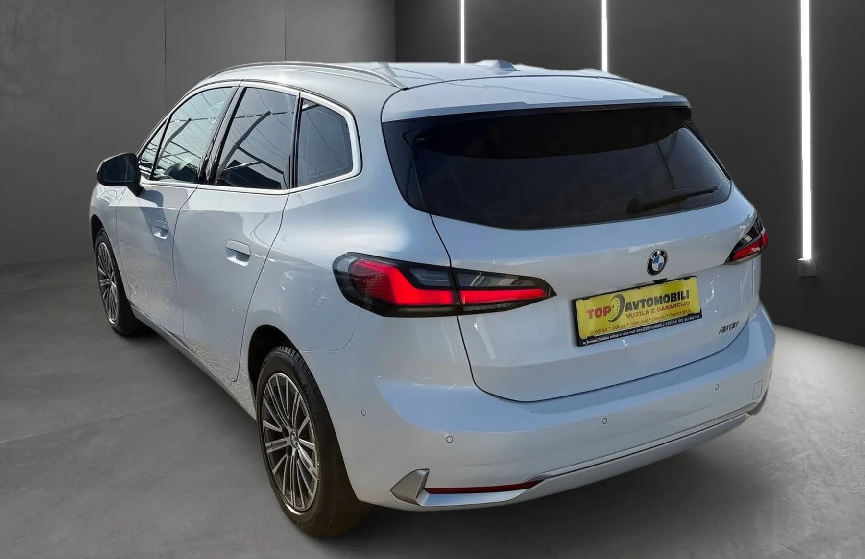 Zunanja slika - BMW Serija 2 - Active Tourer: 218i FULL LED NAVI KAMERA TEMPOMAT USNJE - 6