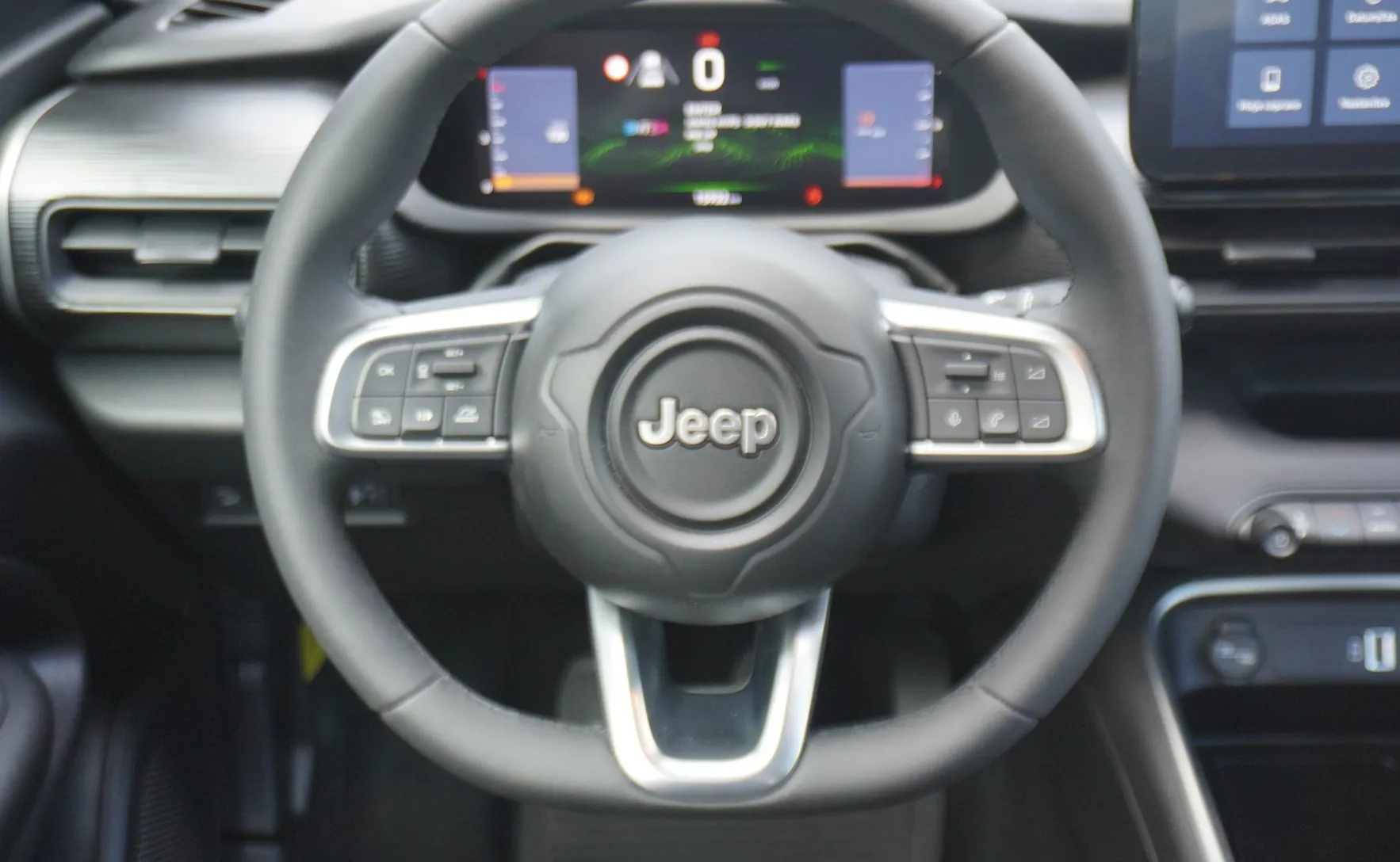 Zunanja slika - Jeep Avenger - 1.2 GSE T3 Altitude - 8