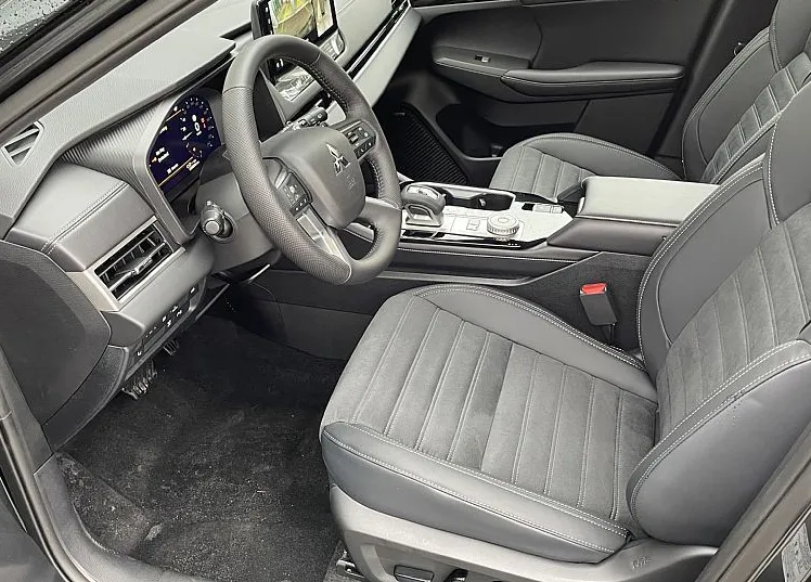 Zunanja slika - Mitsubishi Outlander - PHEV 4WD 2.4 Intense Avt. AKCIJA - 6