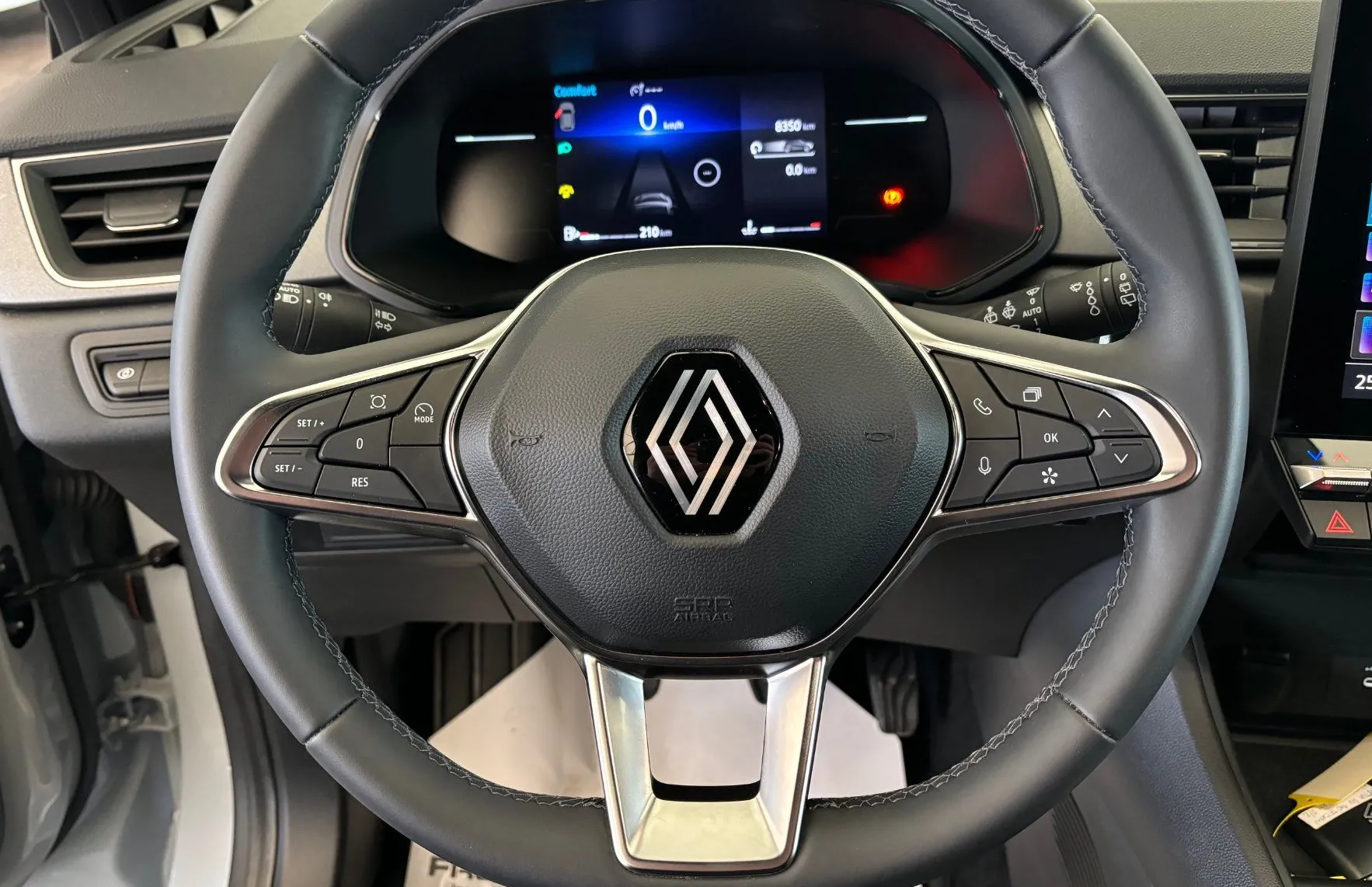 Zunanja slika - Renault Captur - TCe 140 Techno - SLOVENSKI - 12