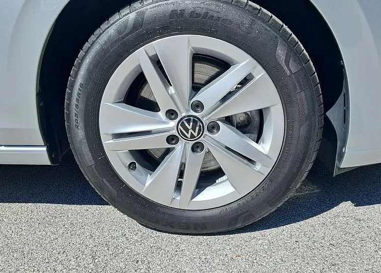 Zunanja slika - VW Golf - Variant .2.0 TDI Life 85kW-115KM - 12