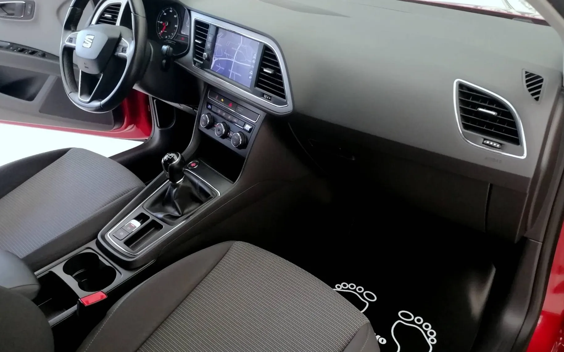Notranja slika - Seat Leon - ST 1.6 TDI Xcellence LED ALU NAVI 2XPDC KOT-NOV - 7