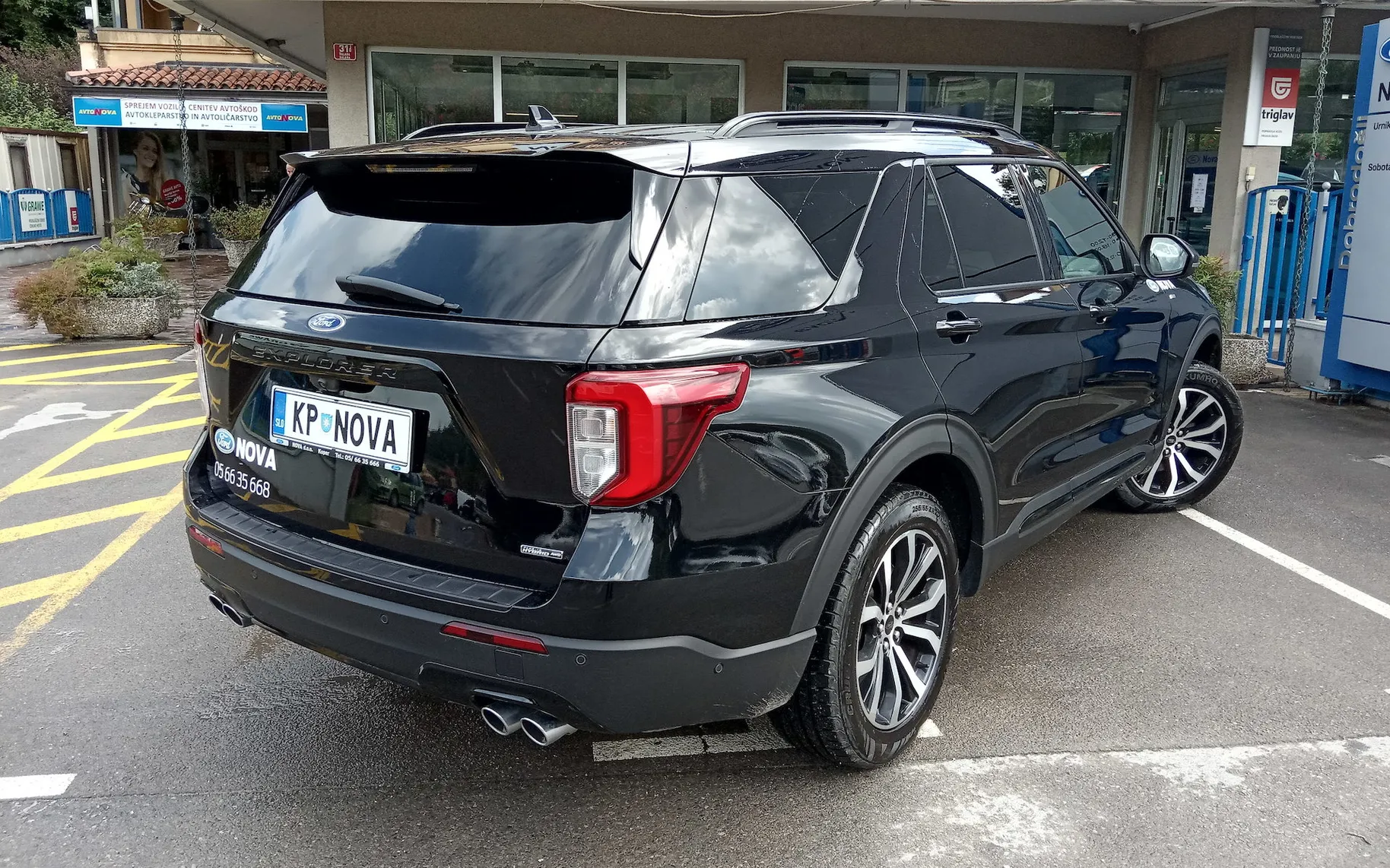 Zunanja slika - Ford Explorer - ST-LINE 3.0 PHEV AWD 440KM  A10 - 3