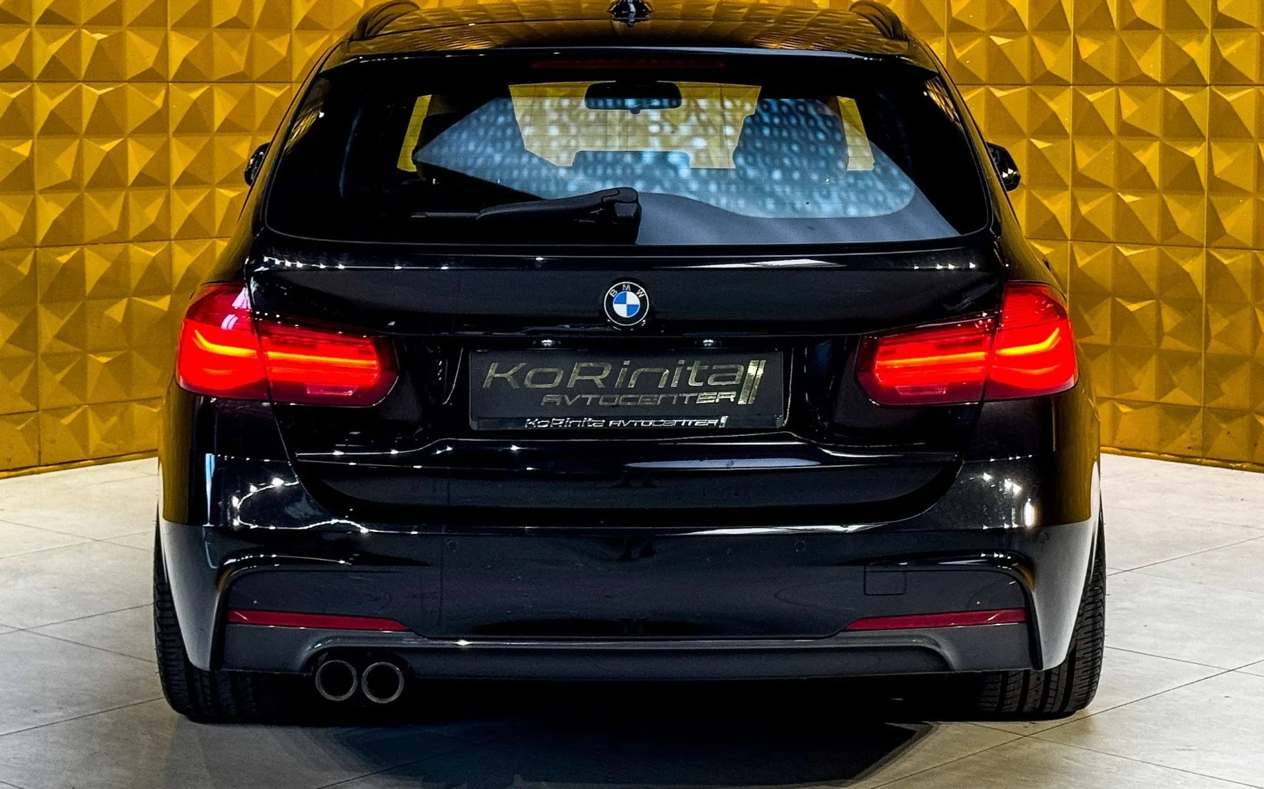 Notranja slika - BMW serija 3 Touring: - 320d AUT. M Sport-LED-GRETJE-NAVI-TEMP... - 10