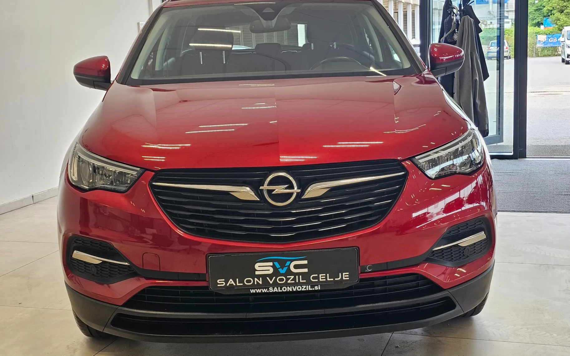 Zunanja slika - Opel Grandland X - 1.2-JAMSTVO-OPRAVLJEN VELIK SERVIS-OBROK ŽE 143€ - 2