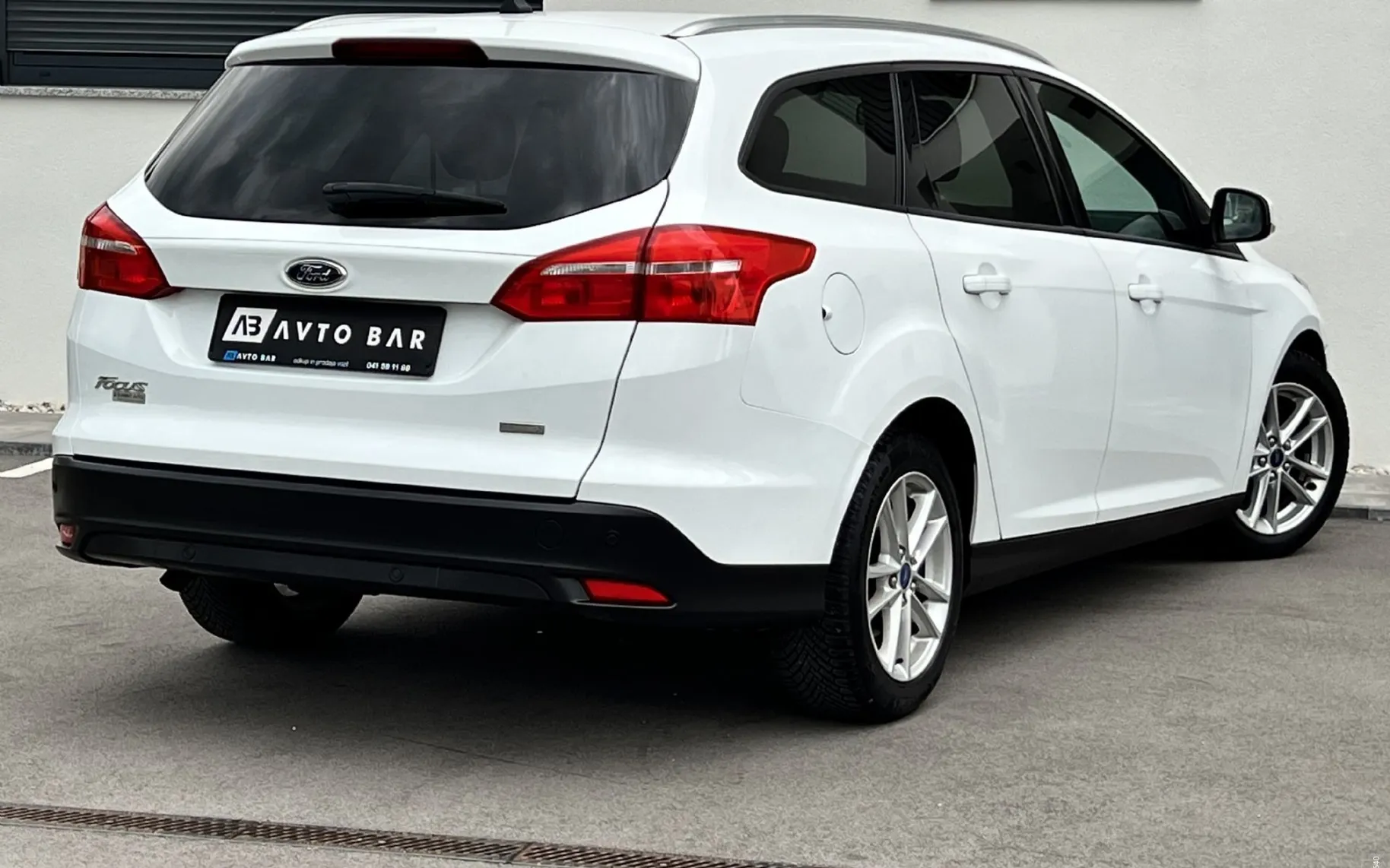 Notranja slika - Ford Focus - 1.LAST+SLO+PDC+TEMP+ALU+LEANPAY - 8