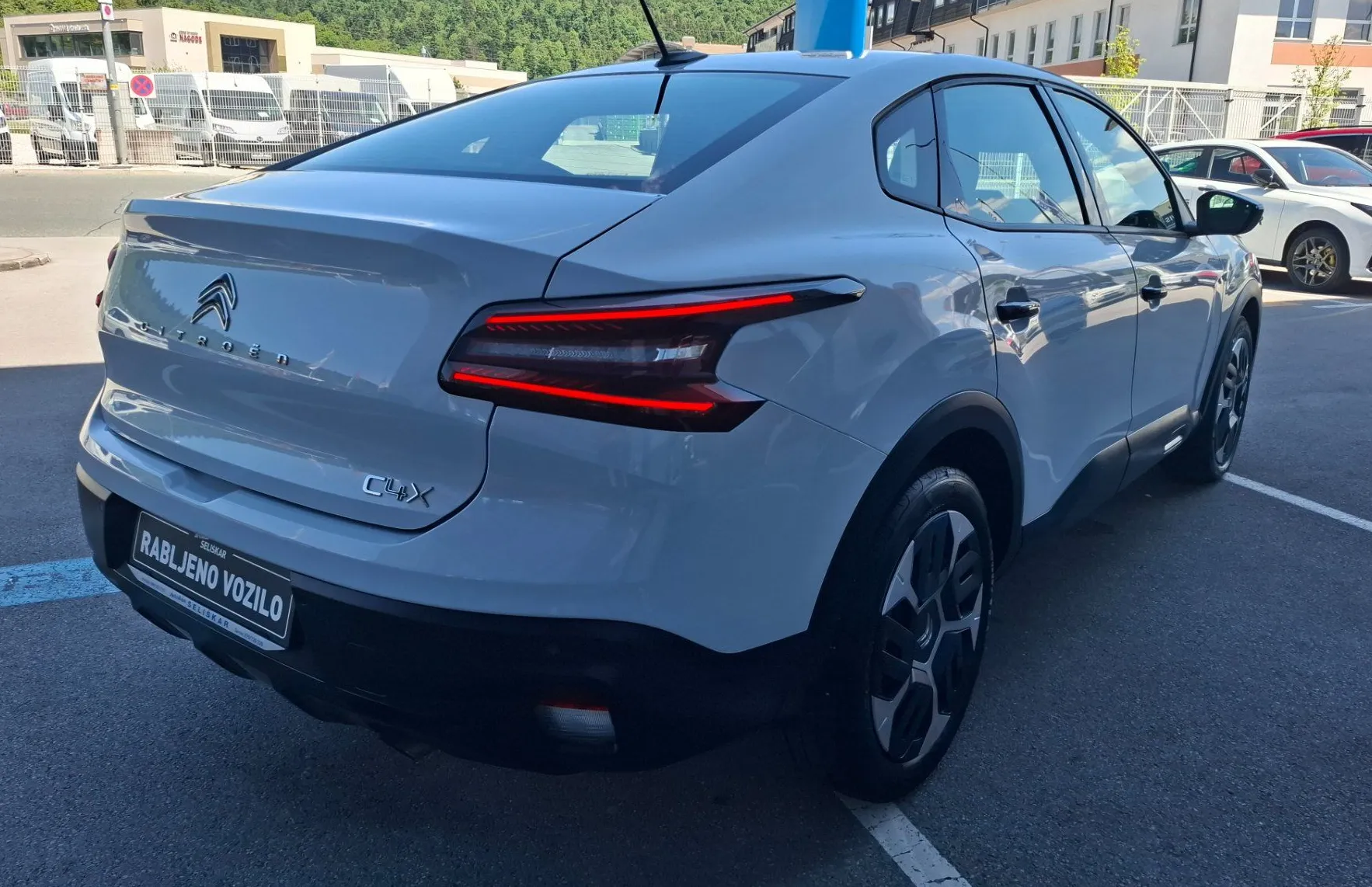 Zunanja slika - Citroën C4 X - 1.2 PURETECH YOU  - KOT NOVO - SAMO 21.870KM - 7