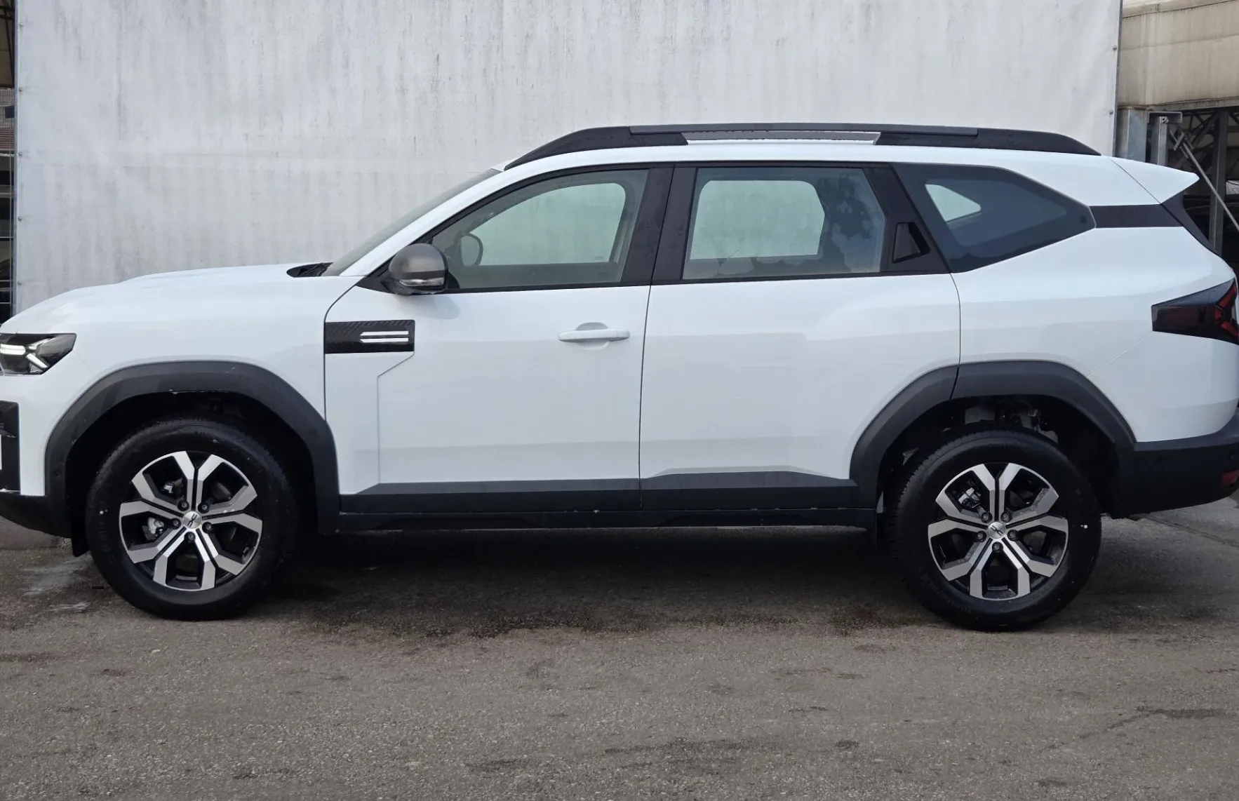 Zunanja slika - Dacia Bigster - 1.2MHEV-G140 Expression+Paket Easy+Vinjeta - 6