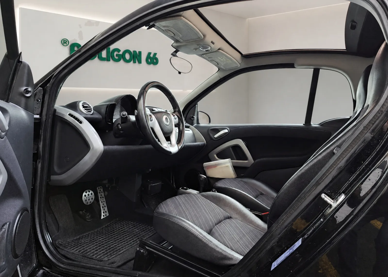 Notranja slika - Smart fortwo - pulse-PANORAMA-AVTOMATSKA KLIMA-F1-GARANCIJA - 9