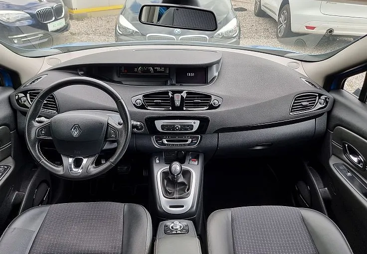 Zunanja slika - Renault Scénic - Grand Scenic Bose Edition 1.2 TCe 130 Energy - BREZ POLOGA - 8